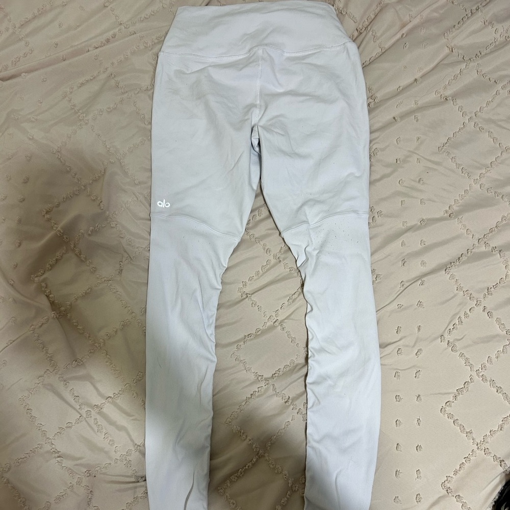 ALO Yoga White High Wasted Goddess Leggings